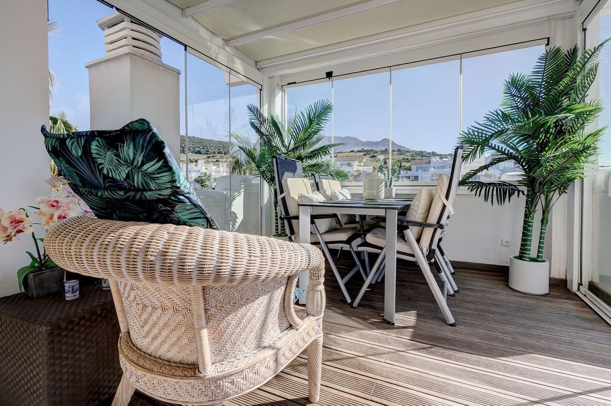 2 soverom Penthouse til salgs i Casares med svømmebasseng garasje - € 636 000 (Ref: 9823975)