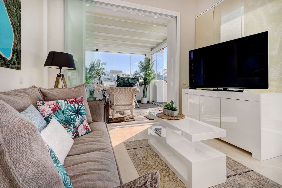 2 soverom Penthouse til salgs i Casares med svømmebasseng garasje - € 636 000 (Ref: 9823975)