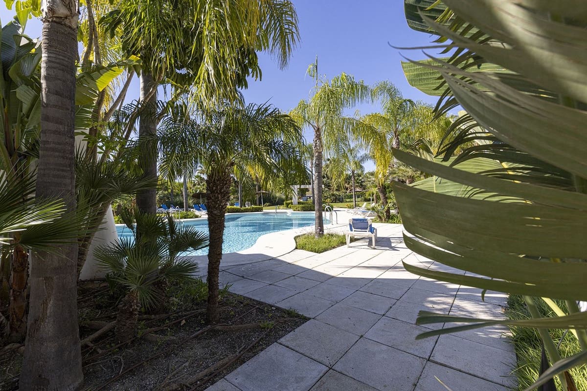 2 soverom Penthouse til salgs i Casares med svømmebasseng garasje - € 636 000 (Ref: 9823975)