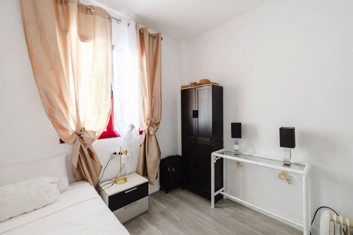 2 bedroom Apartment for sale in Bahia de Casares with pool garage - € 366,000 (Ref: 9823977)