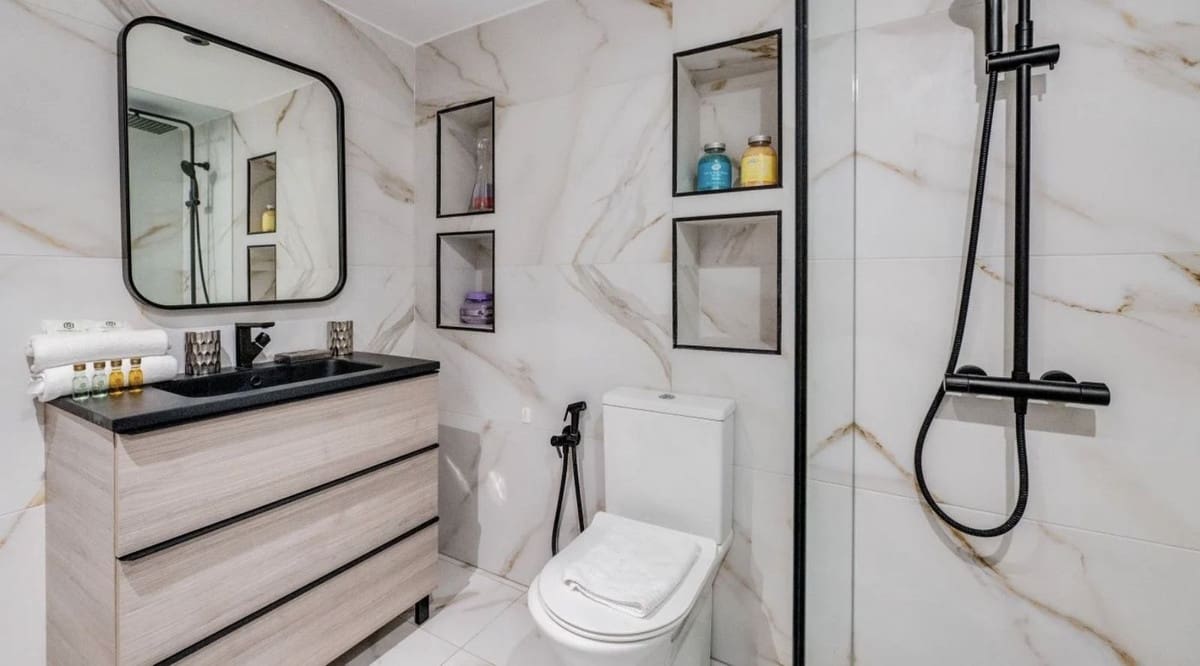 4 bedroom Penthouse for sale in Puerto Banus with pool garage - € 2,200,000 (Ref: 9823990)