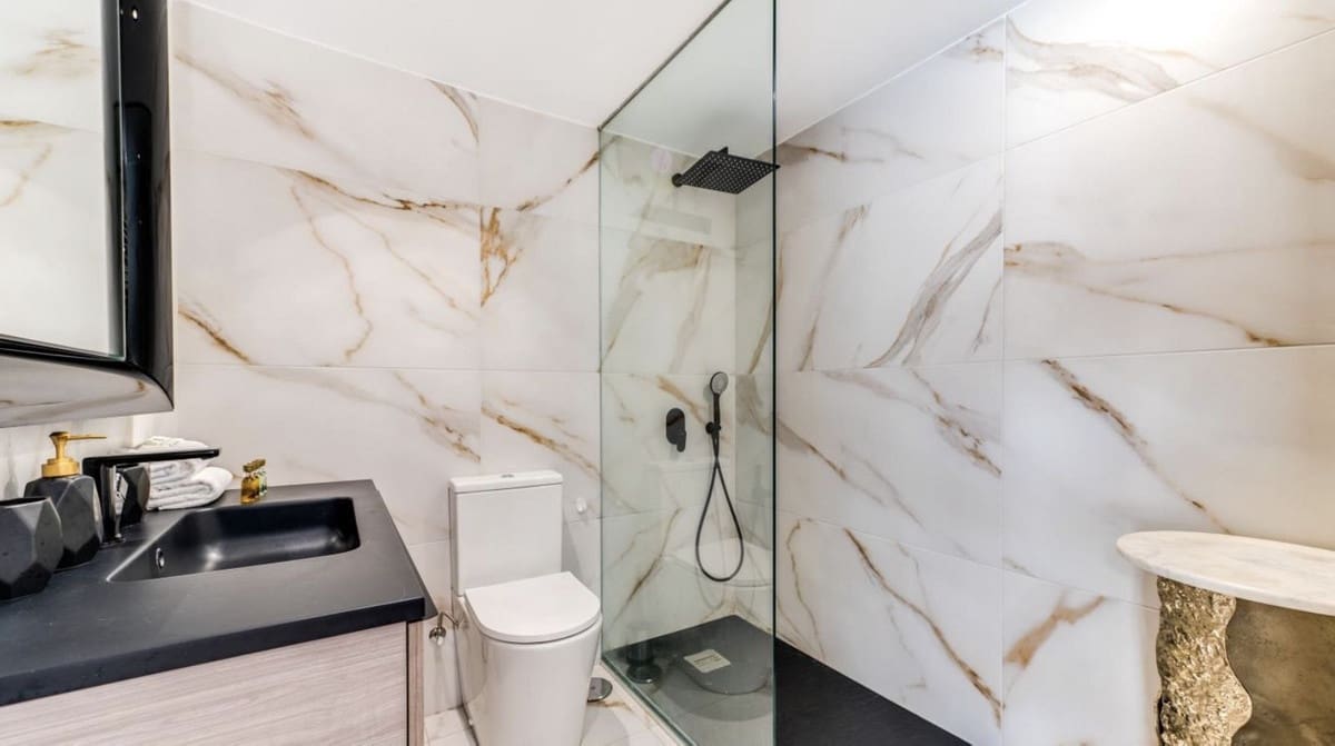 4 bedroom Penthouse for sale in Puerto Banus with pool garage - € 2,200,000 (Ref: 9823990)