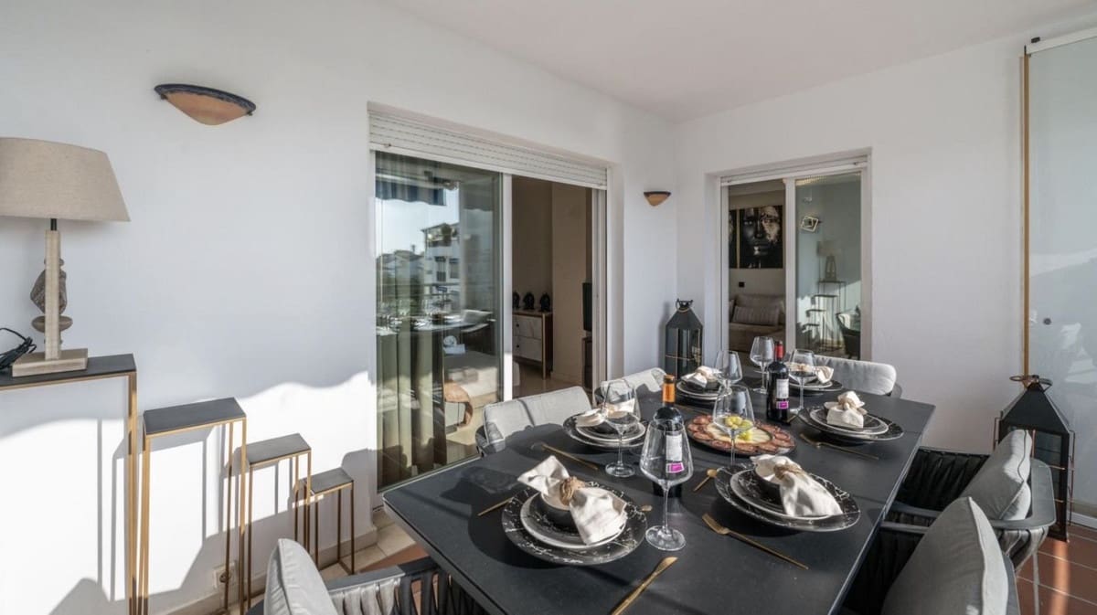 4 bedroom Penthouse for sale in Puerto Banus with pool garage - € 2,200,000 (Ref: 9823990)