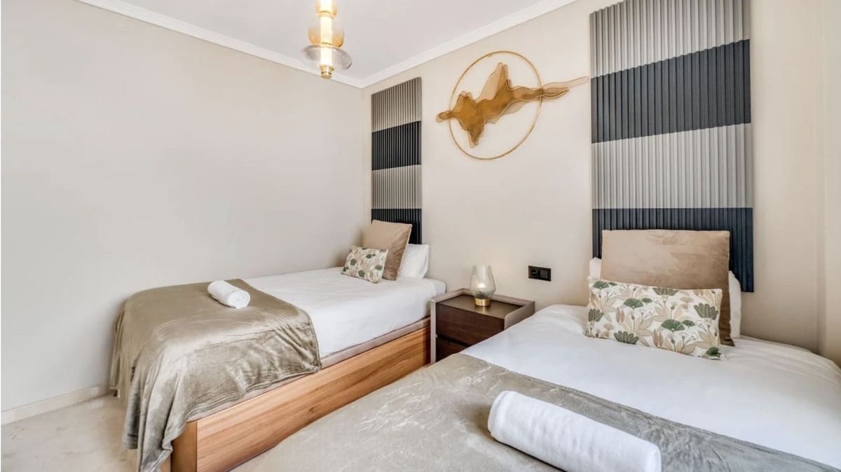 4 bedroom Penthouse for sale in Puerto Banus with pool garage - € 2,200,000 (Ref: 9823990)