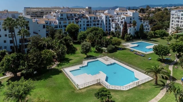 4 Zimmer Penthouse zu verkaufen in Puerto Banus, Marbella mit Pool Garage - 2.200.000 € (Ref: 9823990)