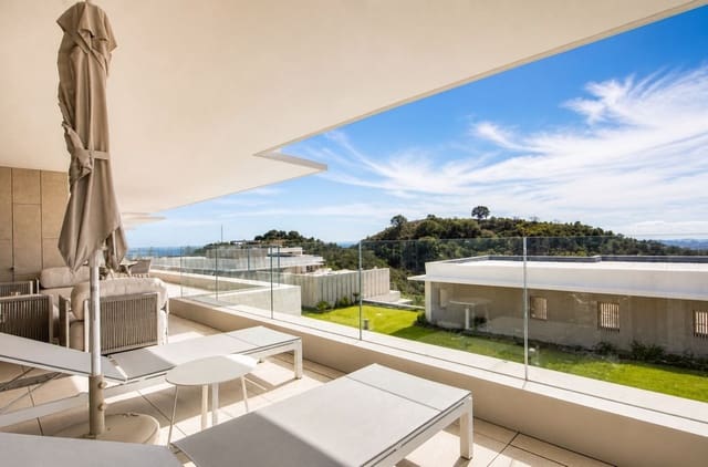 4 bedroom Apartment for sale in La Quinta, Benahavís with pool garage - € 1,725,000 (Ref: 9824007)