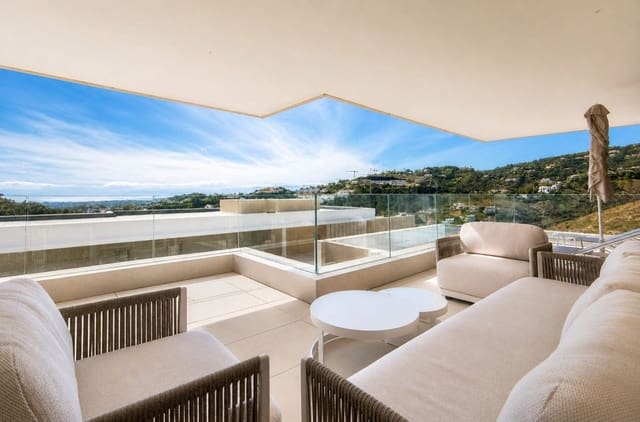 4 bedroom Apartment for sale in La Quinta, Benahavís with pool garage - € 1,725,000 (Ref: 9824007)
