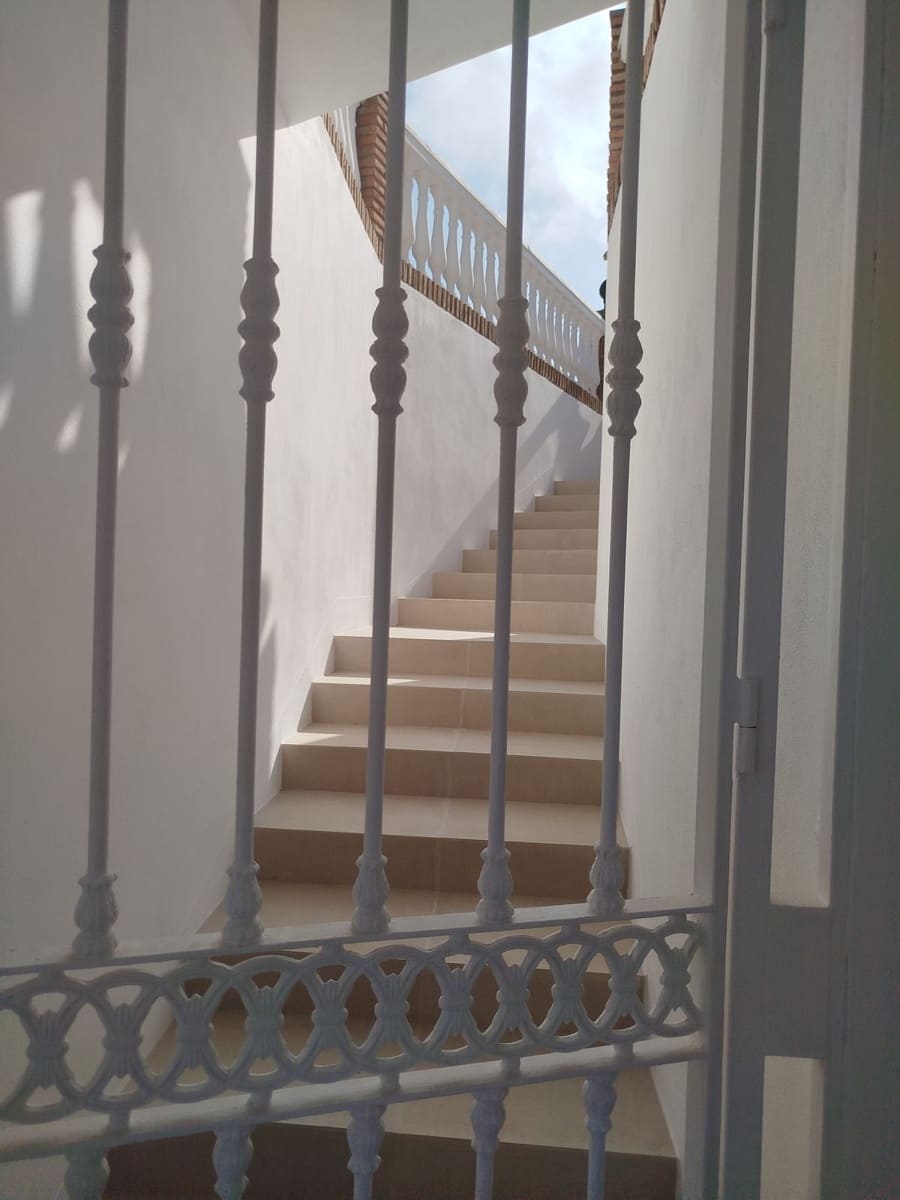 3 bedroom Villa for sale in Cerro del Aguila with pool garage - € 995,000 (Ref: 9827724)