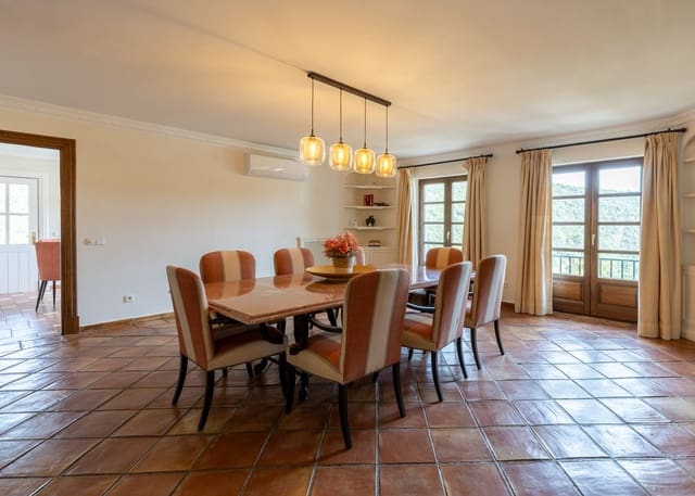 4 sovrum Villa till salu i Benahavís med pool garage - 2 150 000 € (Ref: 9827986)