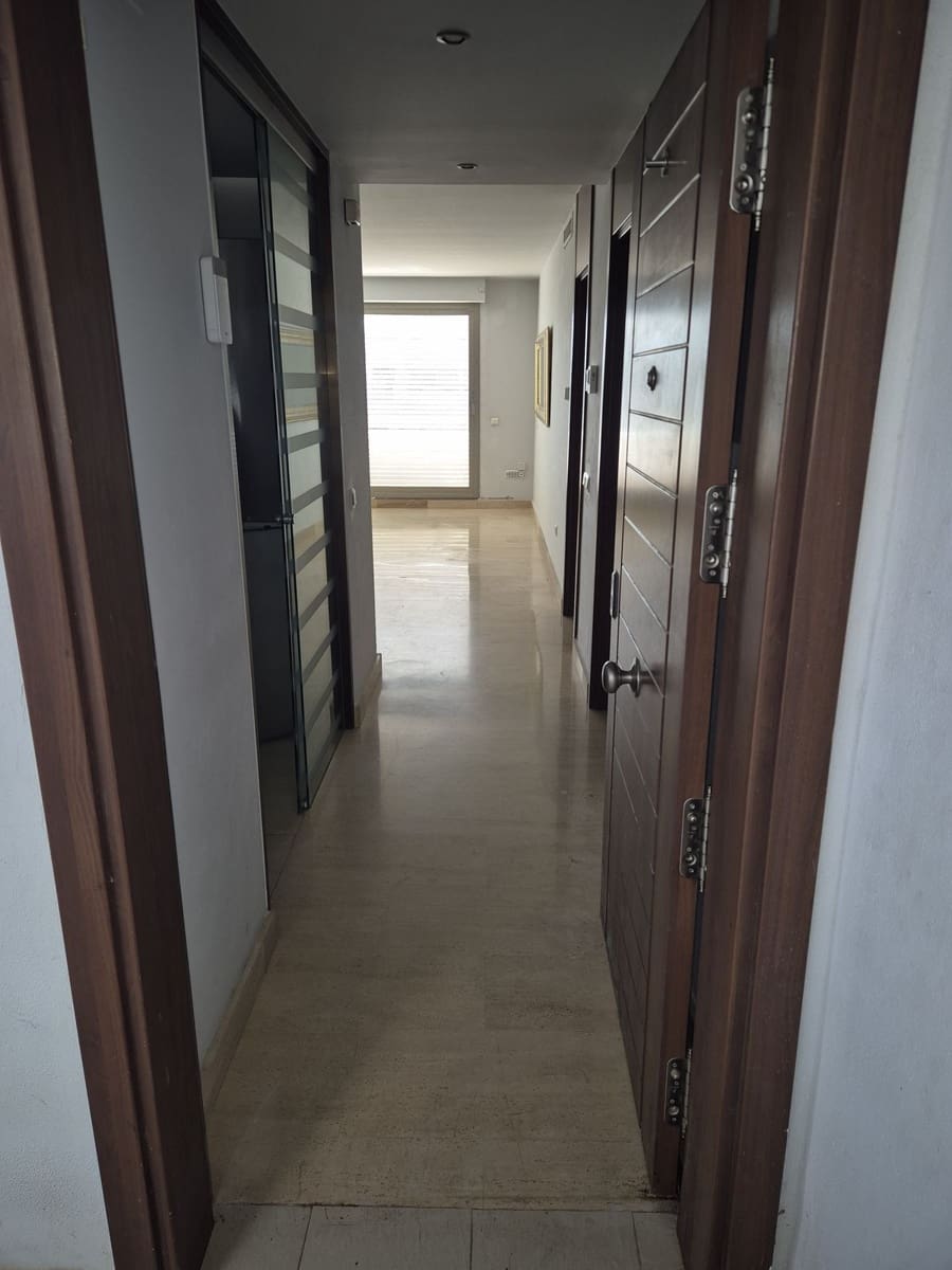 2 slaapkamer Appartement te koop in La Cala de Mijas met zwembad garage - € 319.000 (Ref: 9829967)