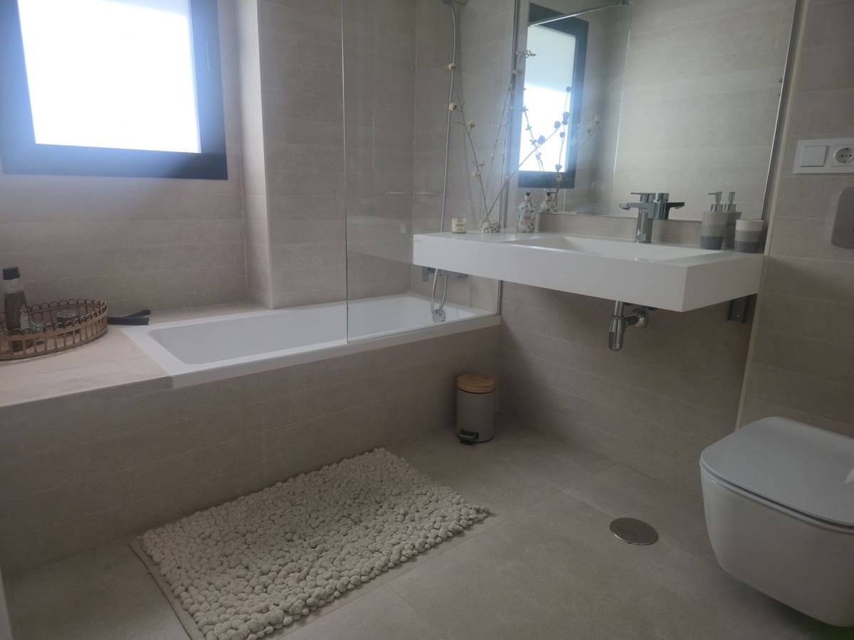 4 bedroom Penthouse for sale in Torremolinos with pool garage - € 1,295,000 (Ref: 9829969)