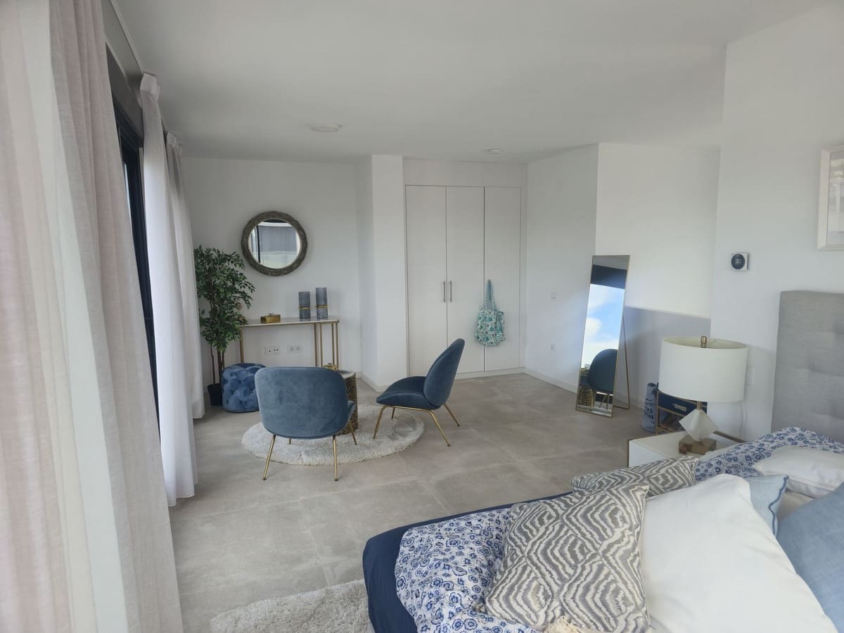 4 bedroom Penthouse for sale in Torremolinos with pool garage - € 1,295,000 (Ref: 9829969)