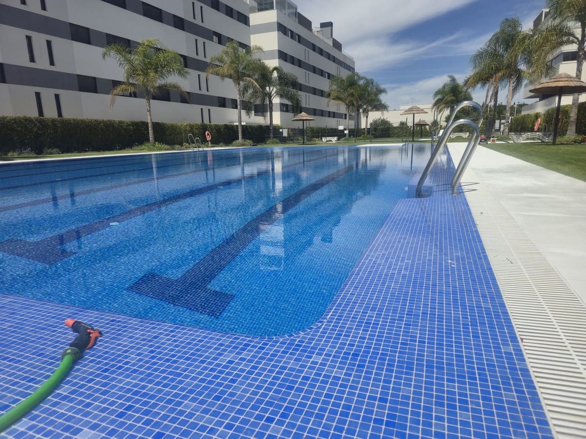 4 bedroom Penthouse for sale in Torremolinos with pool garage - € 1,295,000 (Ref: 9829969)