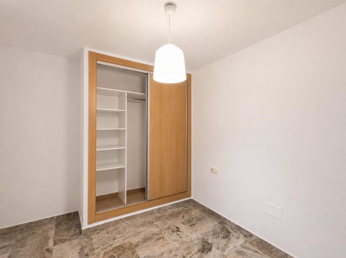2 sypialnia Apartament na sprzedaż w Benahavis - 314 000 € (Ref: 9829978)