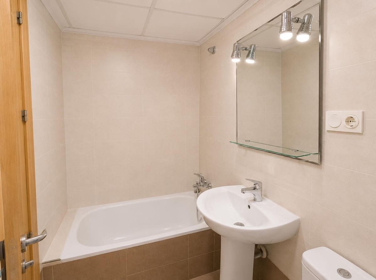 2 sypialnia Apartament na sprzedaż w Benahavis - 314 000 € (Ref: 9829978)