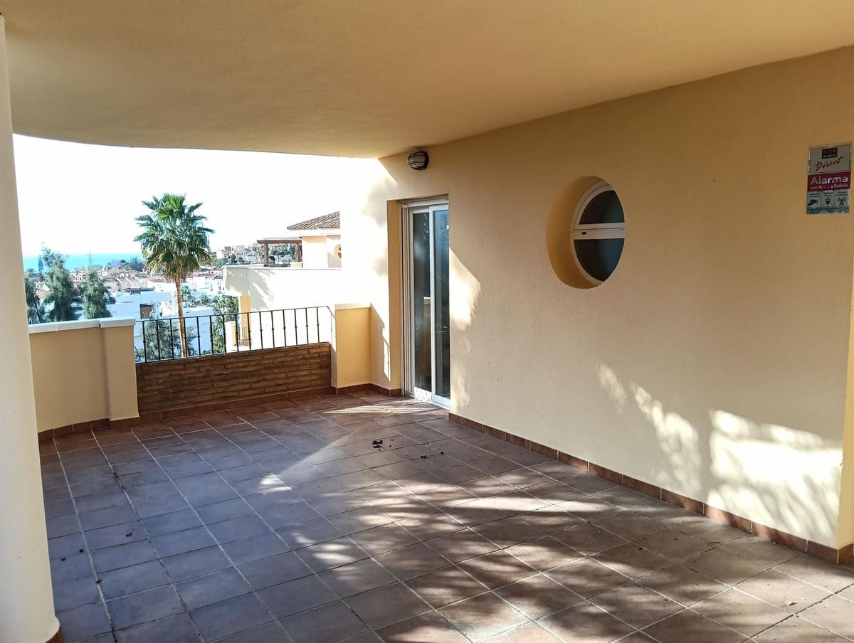 2 bedroom Apartment for sale in Riviera del Sol with pool garage - € 279,000 (Ref: 9830242)