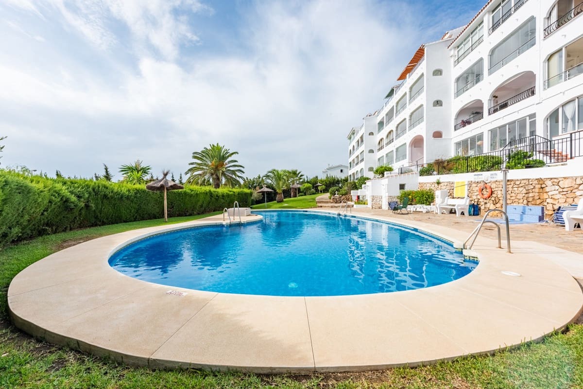 2 bedroom Apartment for sale in Torrenueva with pool - € 349,000 (Ref: 9830243)