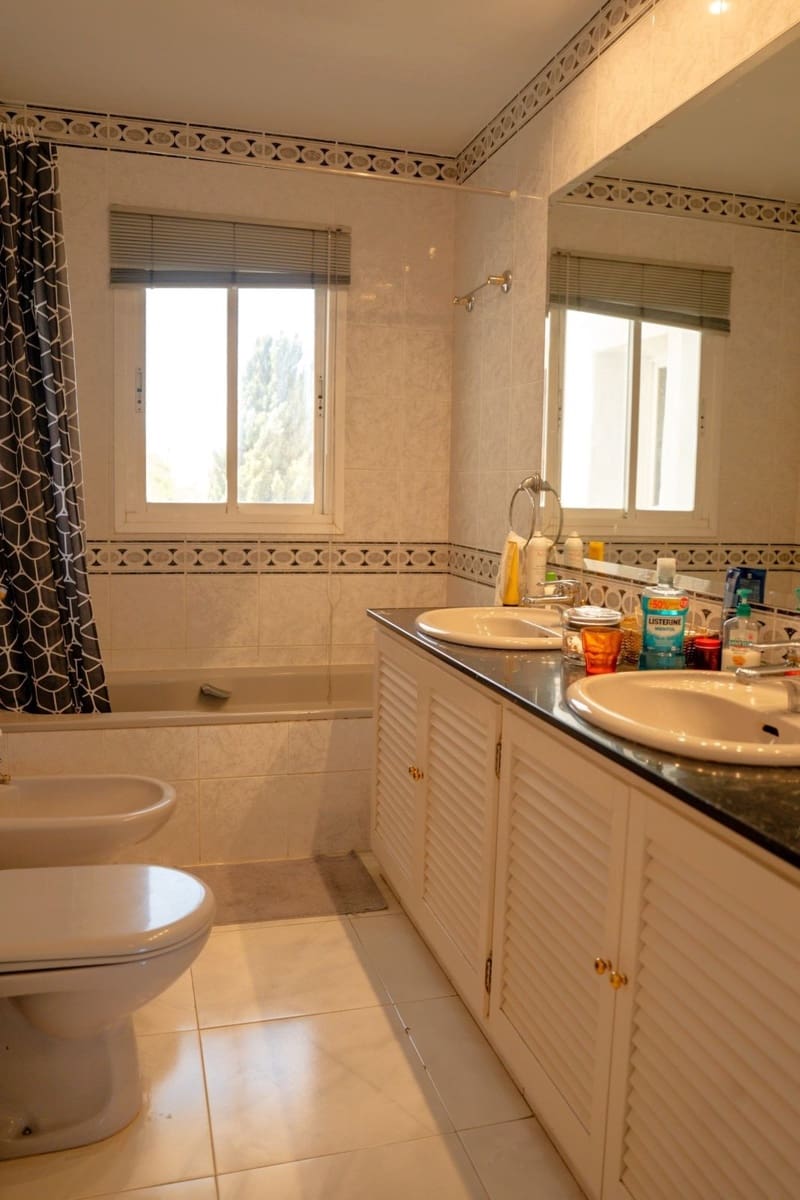 4 camera da letto Appartamento in vendita in Puerto Banus con piscina garage - 2.500.000 € (Rif: 9830253)