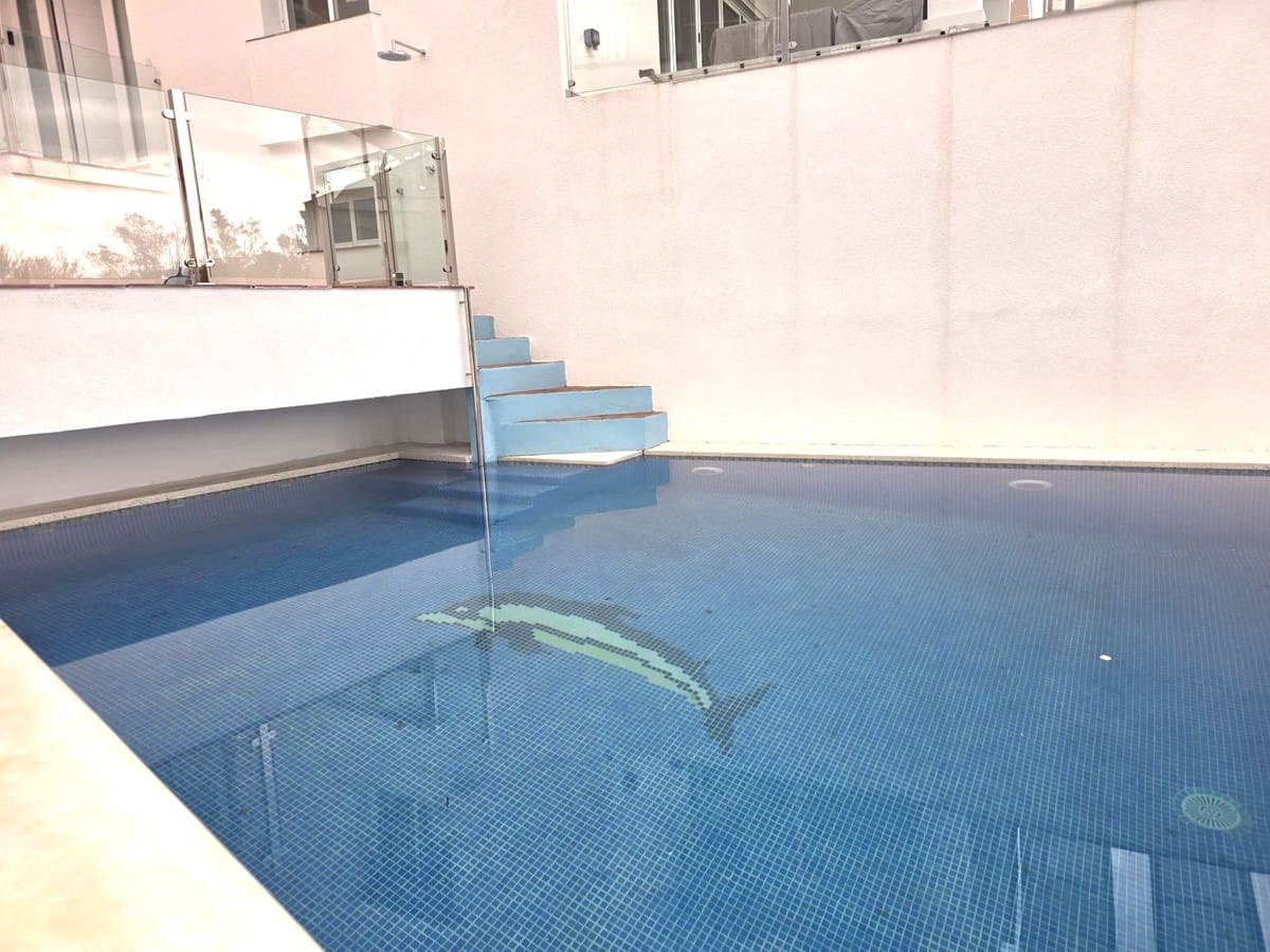 4 Zimmer Doppelhaus zu verkaufen in Artola mit Pool Garage - 1.195.000 € (Ref: 9830254)