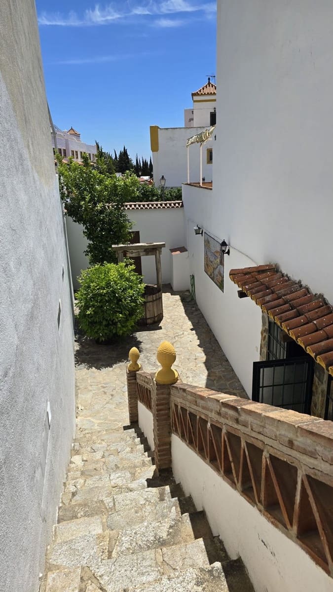 4 sovrum Hus till salu i Marbella med garage - 582 998 € (Ref: 9830259)