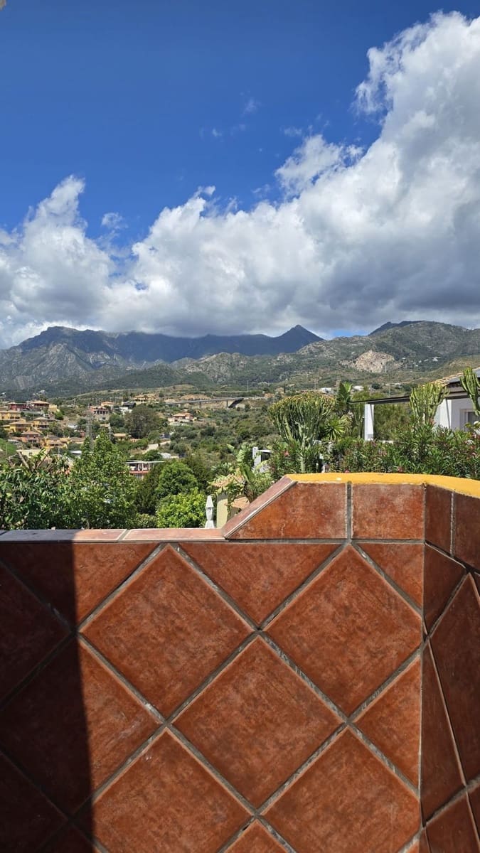 4 sovrum Hus till salu i Marbella med garage - 582 998 € (Ref: 9830259)