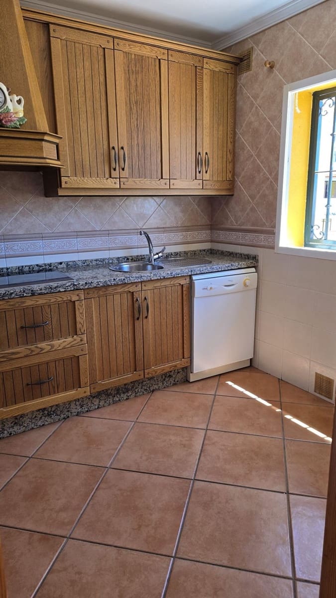 4 sovrum Hus till salu i Marbella med garage - 582 998 € (Ref: 9830259)