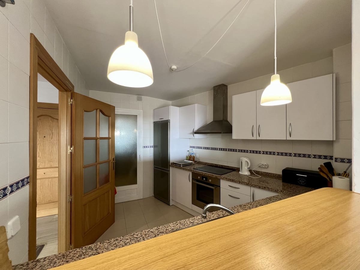 2 soverom Leilighet til salgs i La Cala Hills med svømmebasseng garasje - € 345 000 (Ref: 9830284)