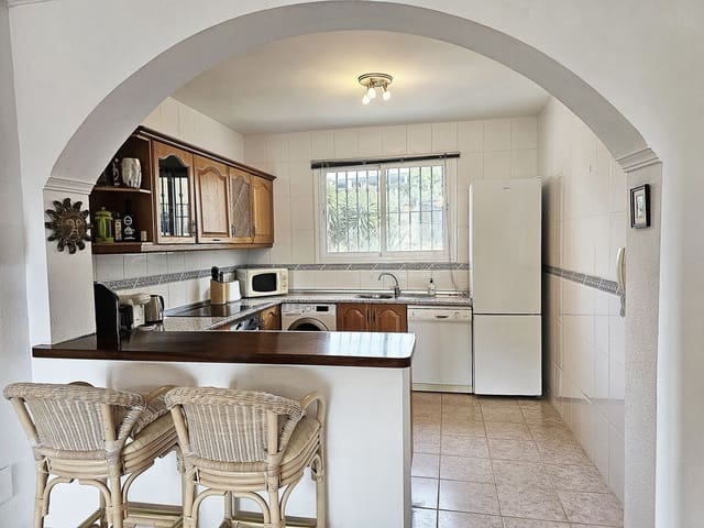 3 sovrum Lägenhet till salu i Sitio de Calahonda, Mijas med garage - 369 000 € (Ref: 9830323)