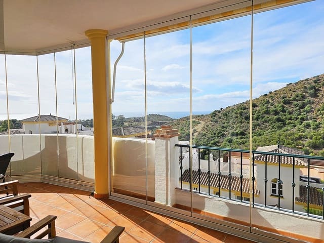 3 sovrum Lägenhet till salu i Sitio de Calahonda, Mijas med garage - 369 000 € (Ref: 9830323)