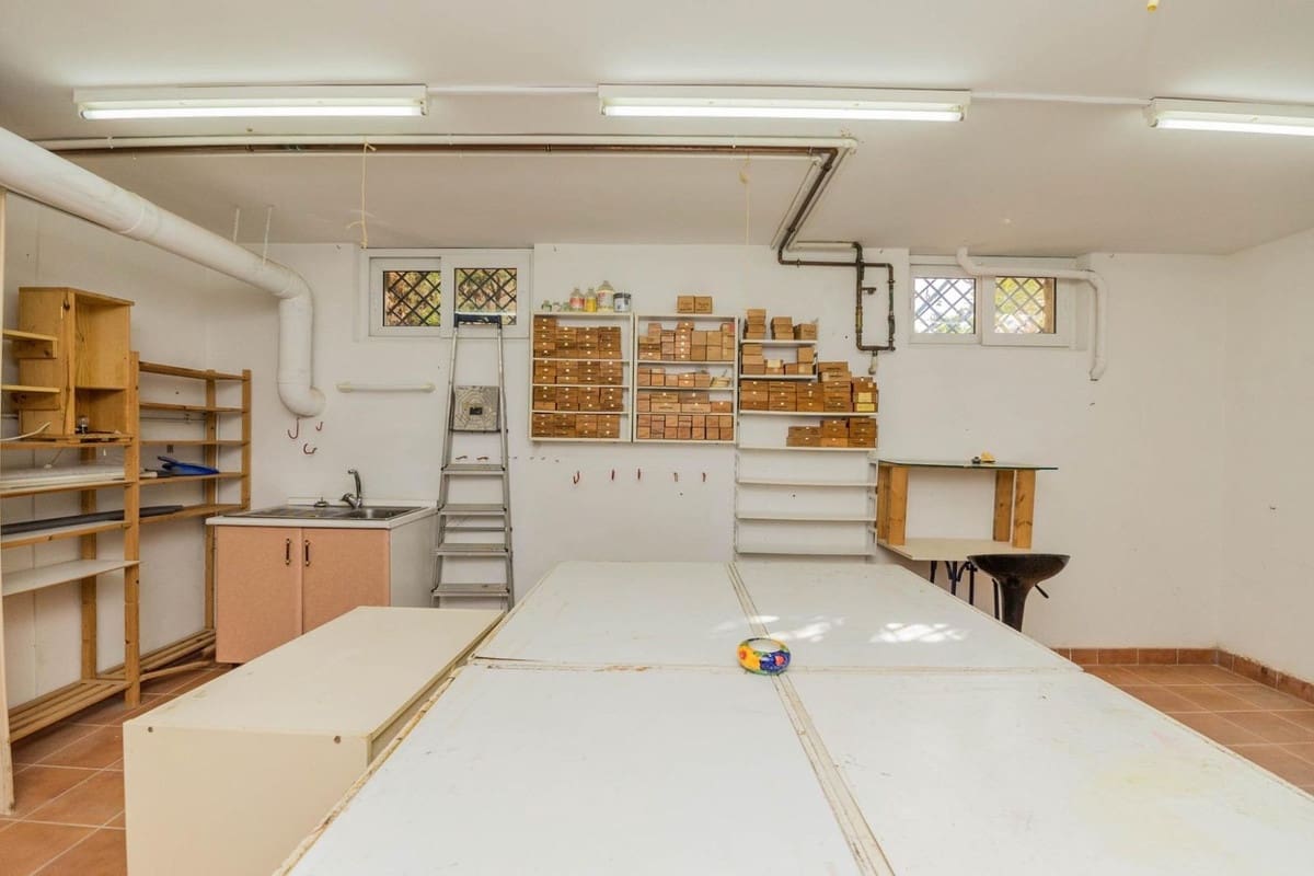 3 bedroom Villa for sale in Fuengirola with pool garage - € 995,000 (Ref: 9830342)