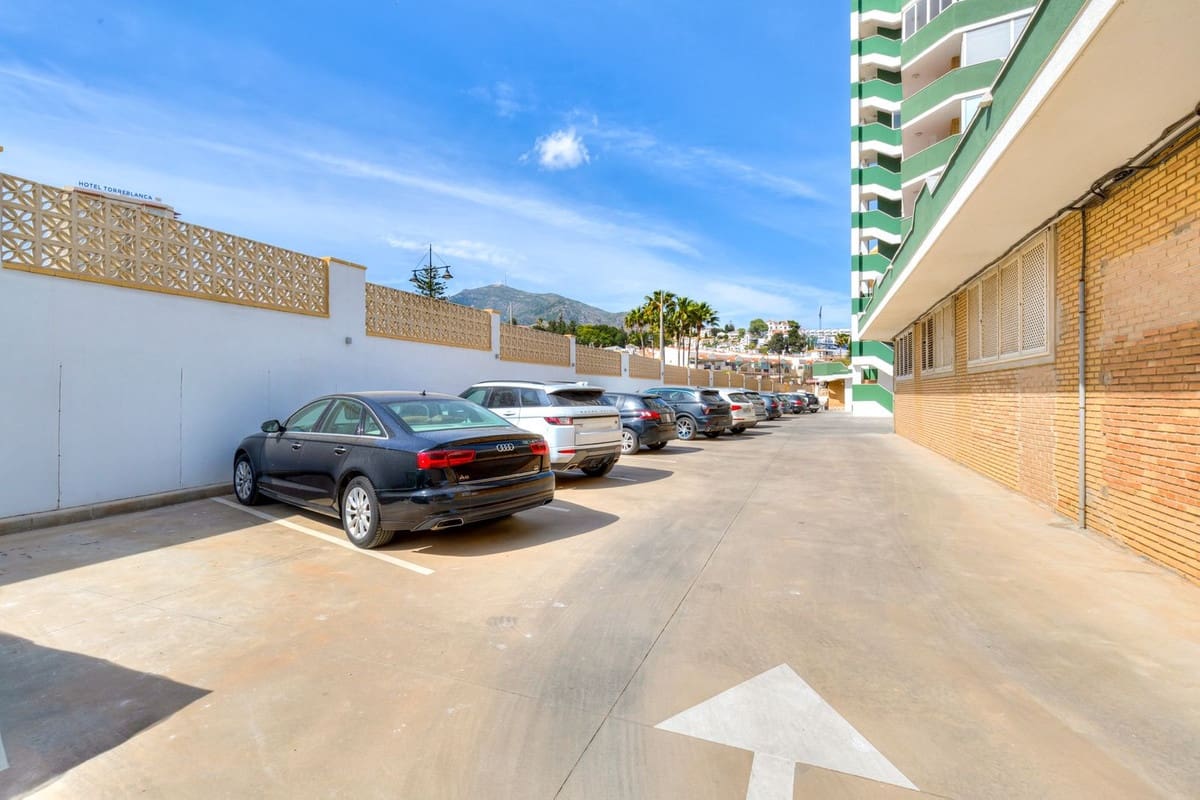 1 bedroom Apartment for sale in Fuengirola - € 425,000 (Ref: 9834193)