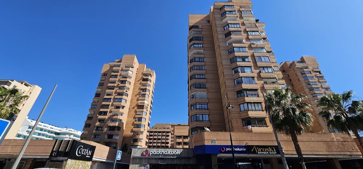 1 soveværelse Lejlighed til salg i Fuengirola med swimmingpool - € 225.000 (Ref: 9834195)