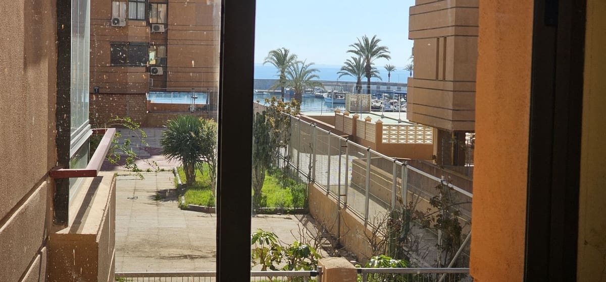 1 soveværelse Lejlighed til salg i Fuengirola med swimmingpool - € 225.000 (Ref: 9834195)