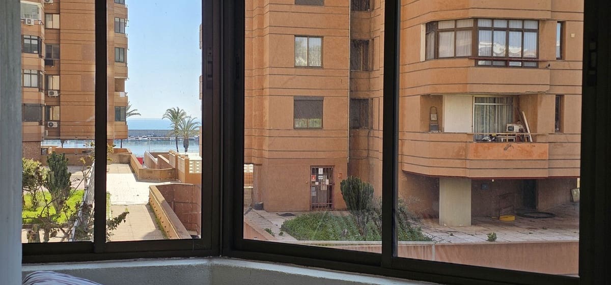 1 soveværelse Lejlighed til salg i Fuengirola med swimmingpool - € 225.000 (Ref: 9834195)