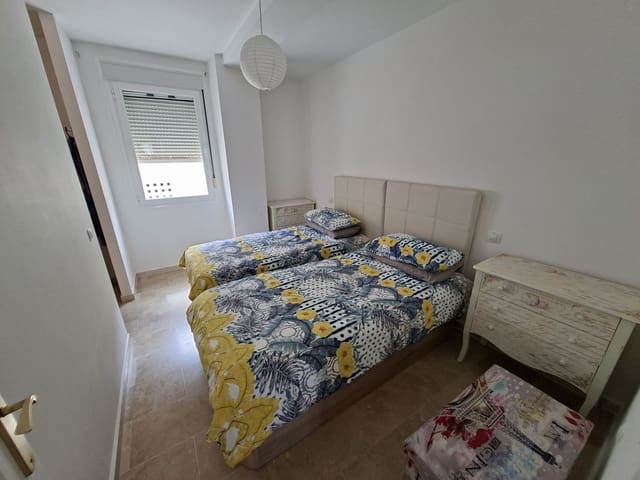 3 chambre Penthouse à vendre à La Duquesa / Puerto de la Duquesa, Manilva avec piscine garage - 325 000 € (Ref: 9834214)