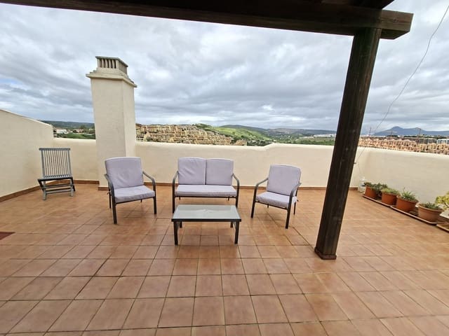 3 chambre Penthouse à vendre à La Duquesa / Puerto de la Duquesa, Manilva avec piscine garage - 325 000 € (Ref: 9834214)