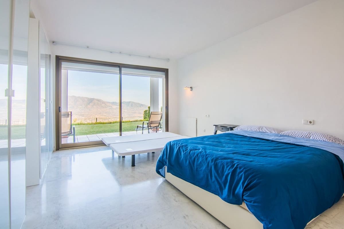 2 bedroom Apartment for sale in La Mairena with pool garage - € 520,000 (Ref: 9834291)