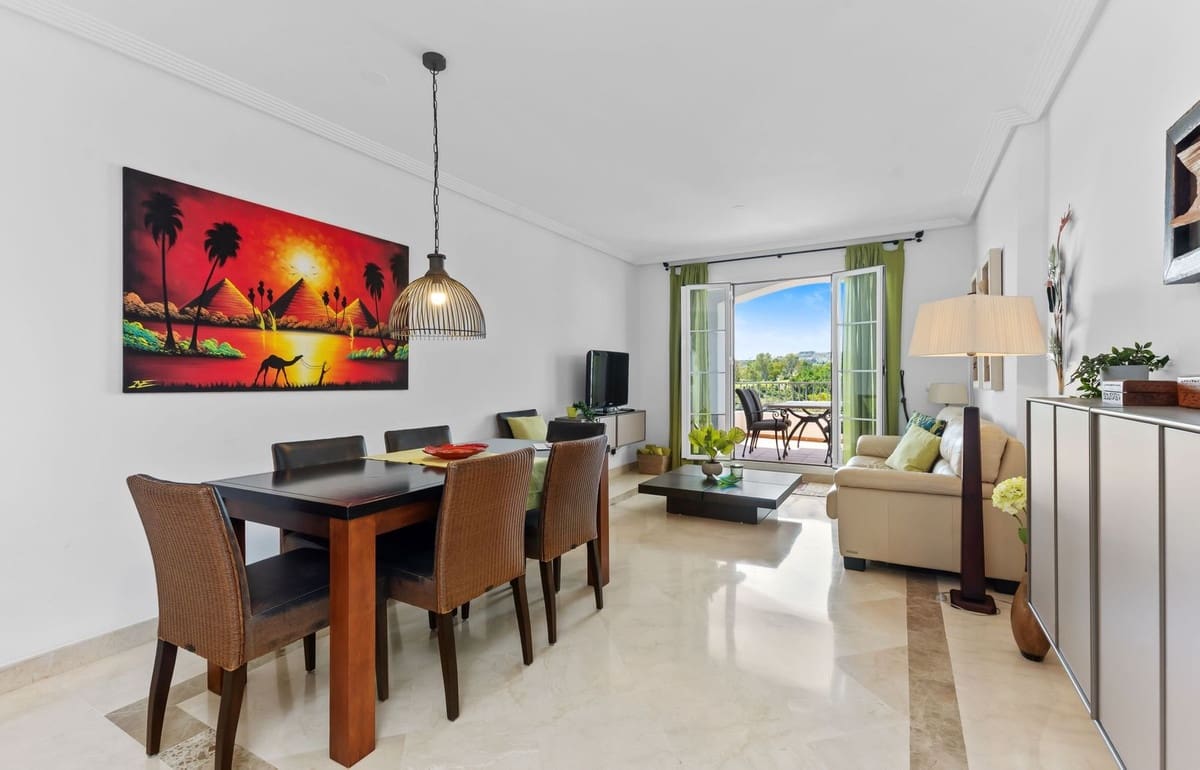 2 soveværelse Lejlighed til salg i Benahavis med swimmingpool garage - € 365.000 (Ref: 9834302)