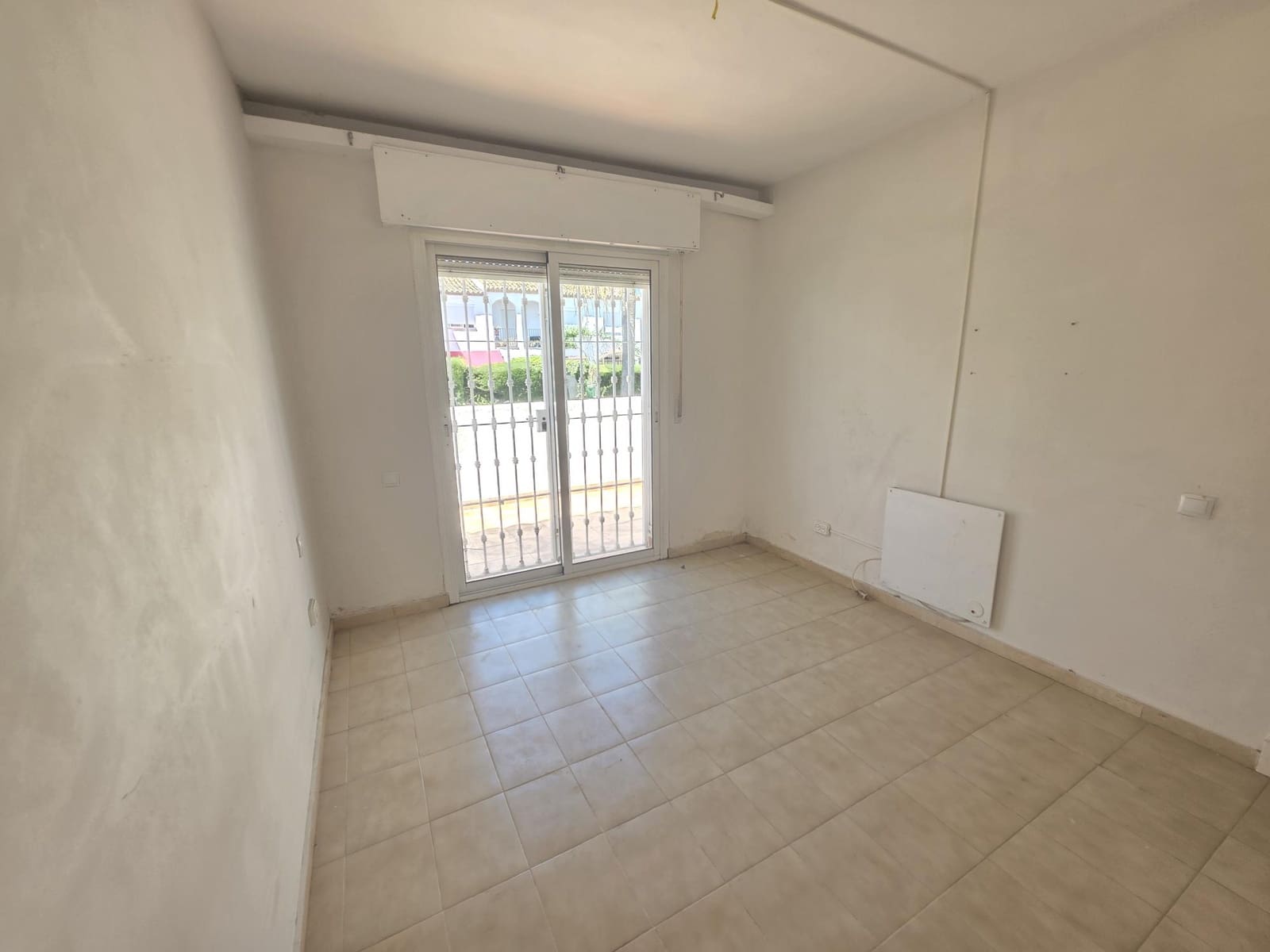 3 bedroom Townhouse for sale in Bel-Air with pool garage - € 295,000 (Ref: 9834616)