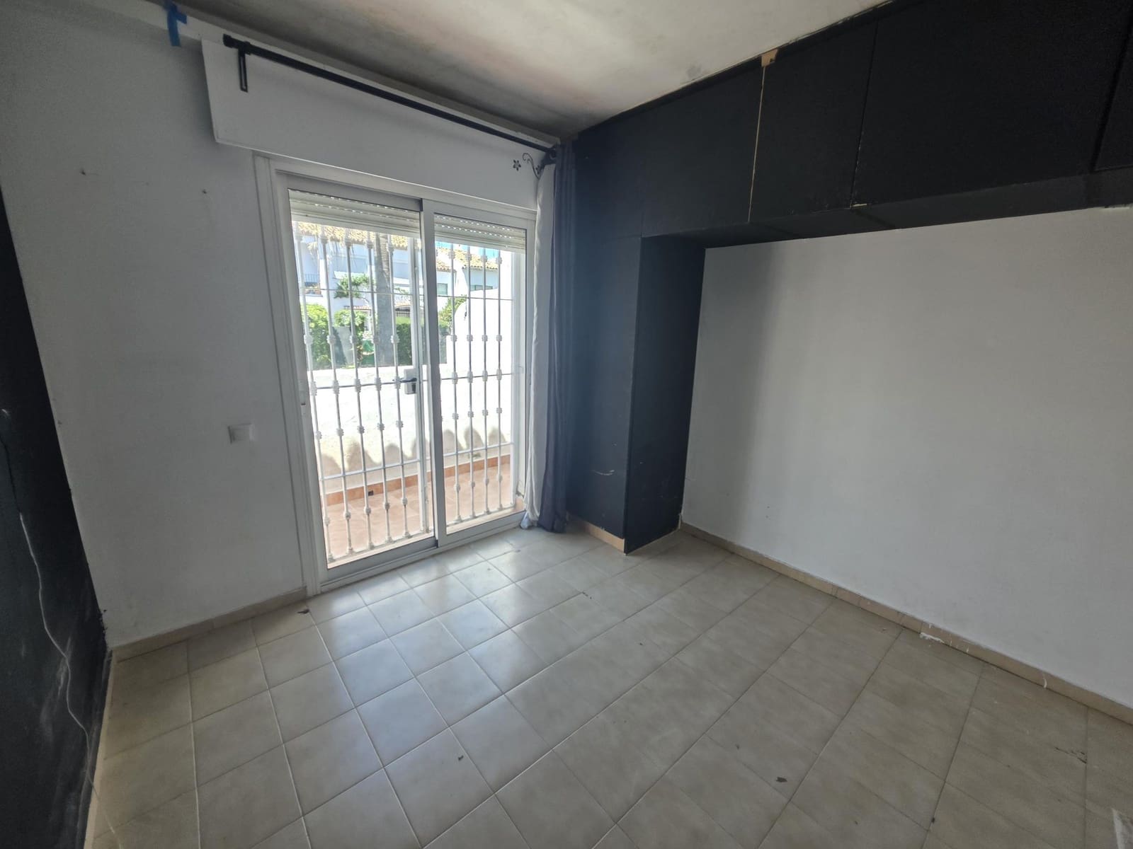 3 bedroom Townhouse for sale in Bel-Air with pool garage - € 295,000 (Ref: 9834616)