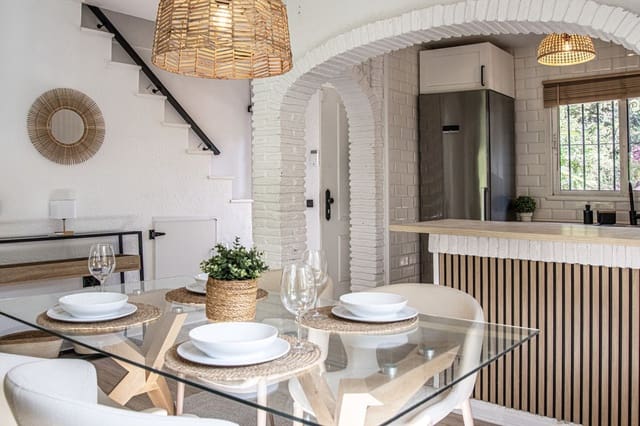 2 soveværelse Semi-Rækkehus til salg i Mijas Costa, Mijas med garage - € 495.000 (Ref: 9837703)