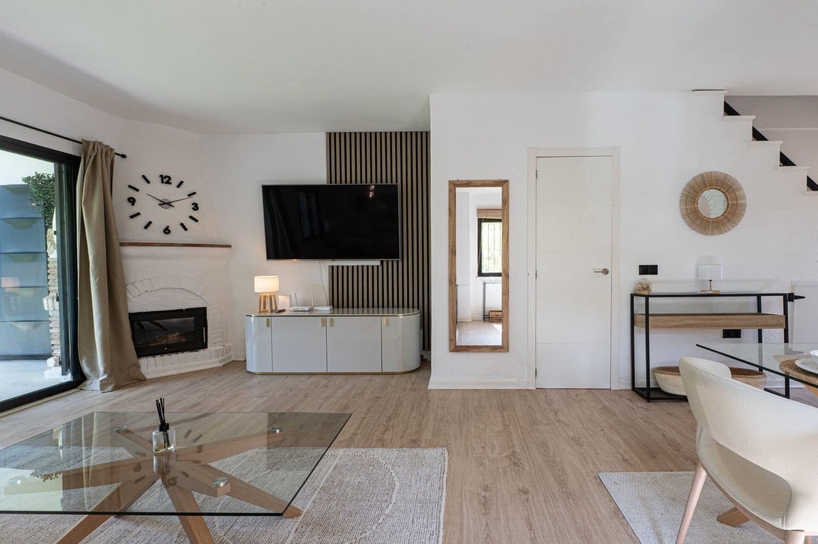 2 bedroom Semi-detached Villa for sale in Mijas Costa with garage - € 495,000 (Ref: 9837703)