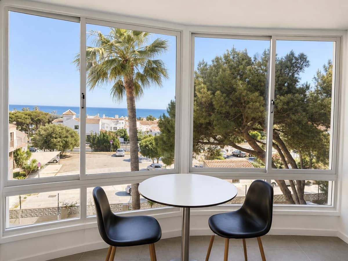 1 soveværelse Lejlighed til salg i Calypso med swimmingpool - € 249.000 (Ref: 9837704)