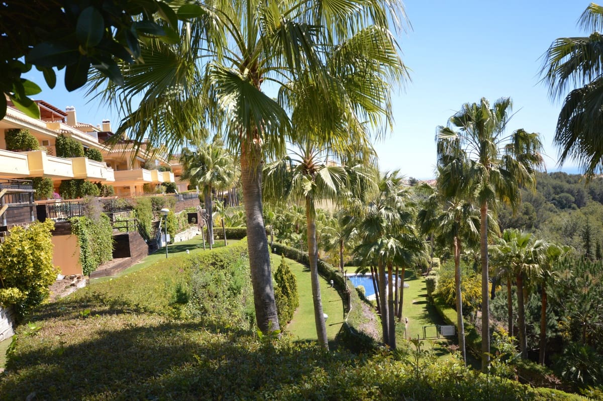 3 bedroom Apartment for sale in Golden Mile with pool garage - € 1,500,000 (Ref: 9837711)