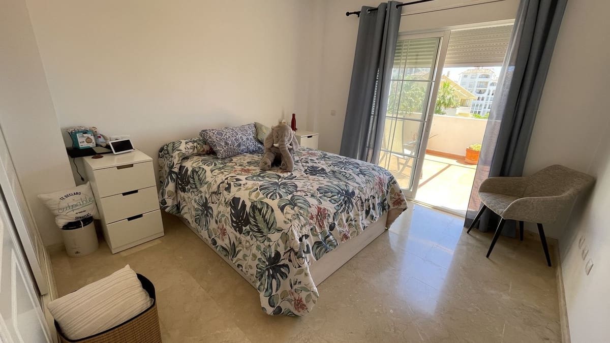 3 soveværelse Lejlighed til salg i Estepona med swimmingpool garage - € 750.000 (Ref: 9837714)
