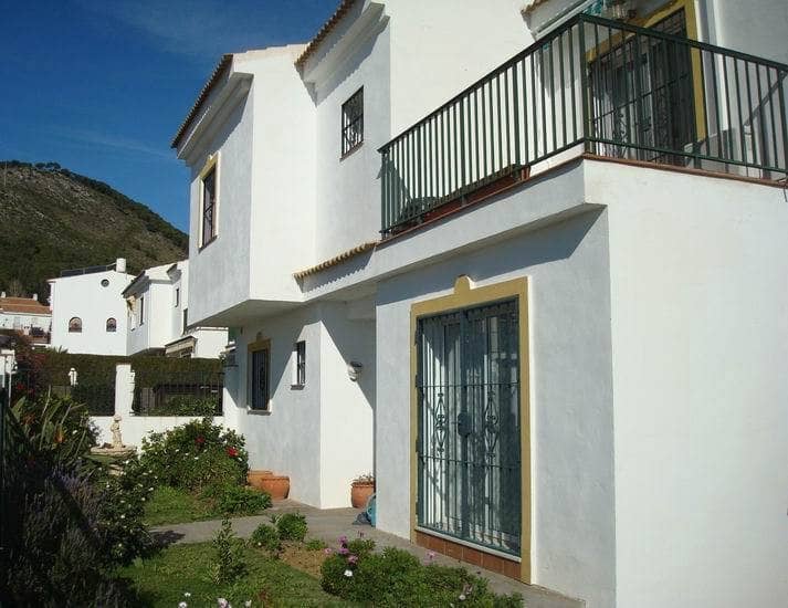 3 soveværelse Byhus til salg i Mijas med swimmingpool garage - € 550.000 (Ref: 9838185)