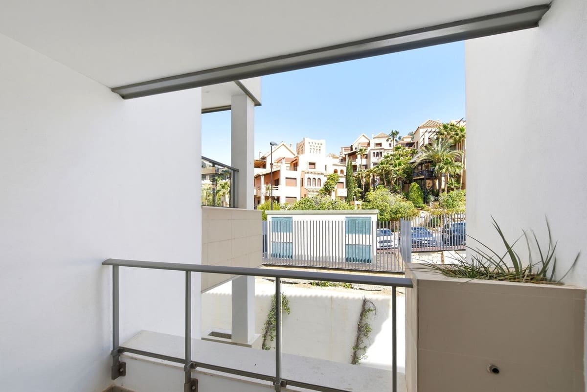 3 bedroom Apartment for sale in Benalmadena with pool garage - € 585,000 (Ref: 9838186)
