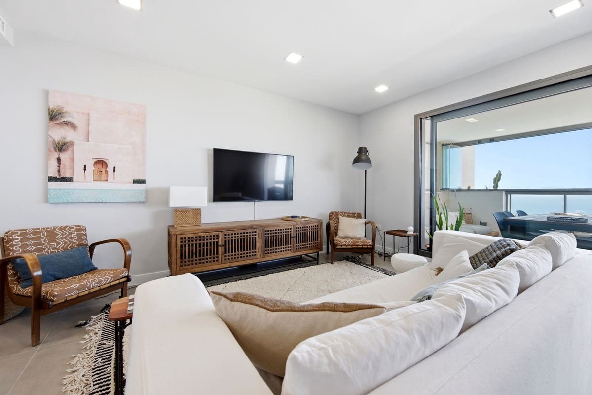 3 bedroom Apartment for sale in Benalmadena with pool garage - € 585,000 (Ref: 9838186)
