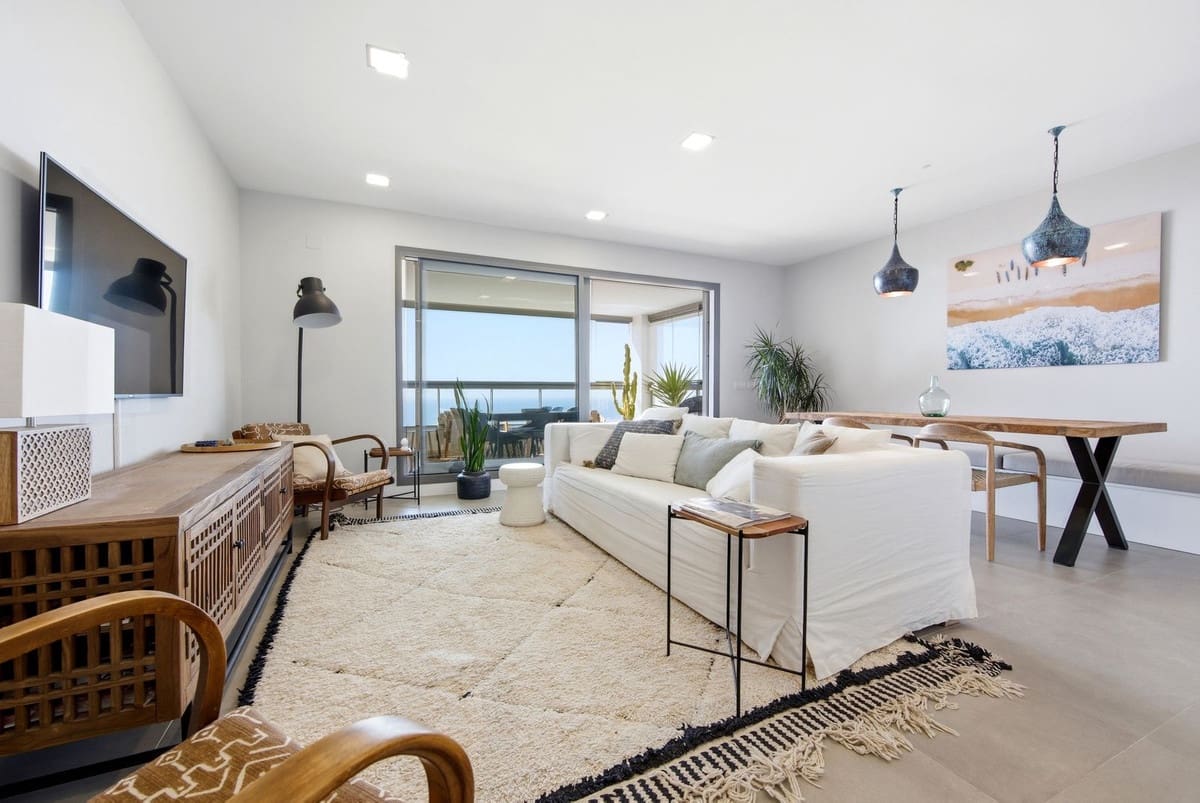 3 bedroom Apartment for sale in Benalmadena with pool garage - € 585,000 (Ref: 9838186)
