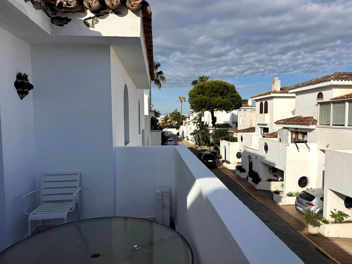 3 bedroom Townhouse for sale in New Golden Mile with garage - € 499,000 (Ref: 9838196)
